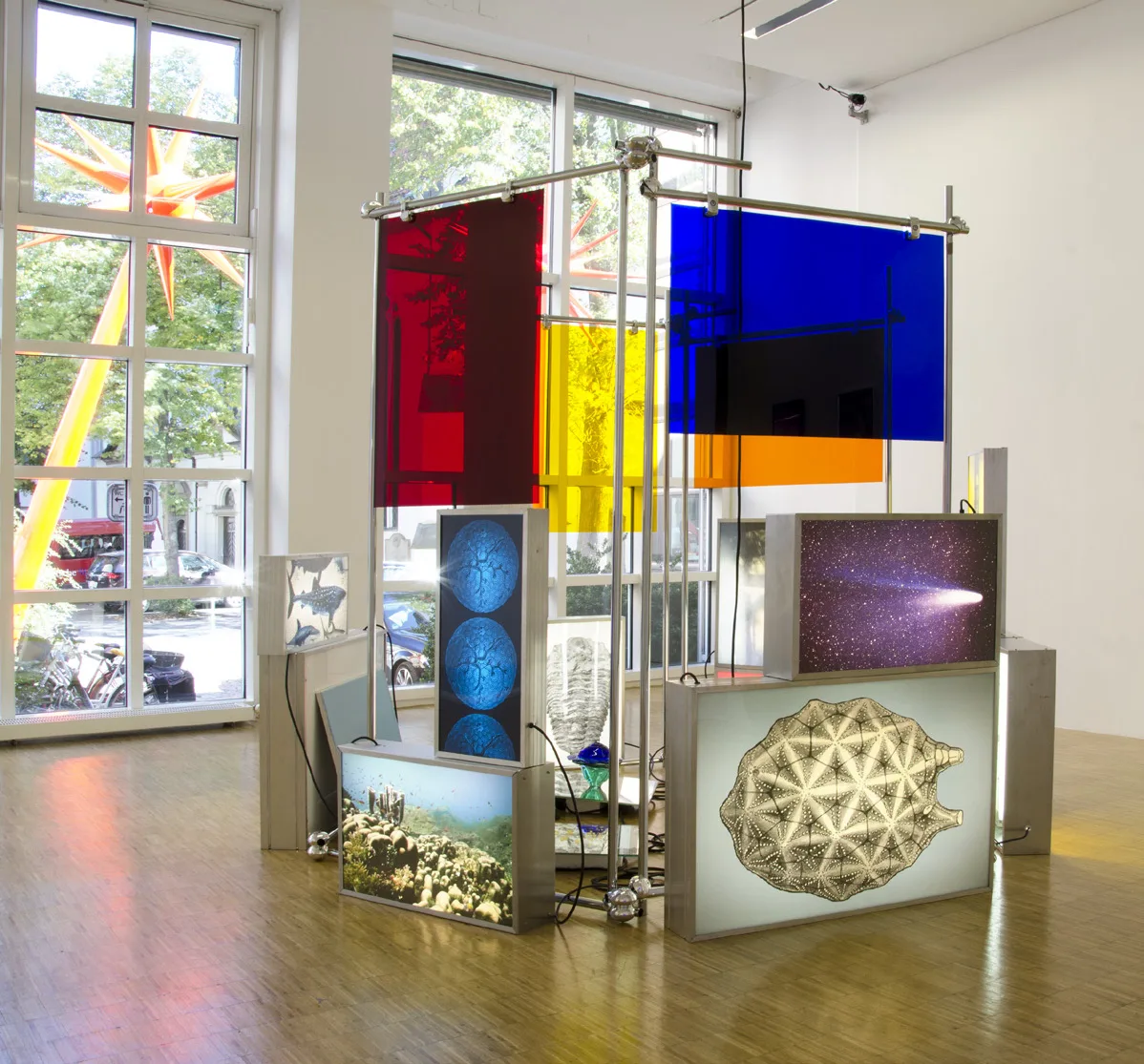 
              Halfway II, Installationsansicht im Kunstmuseum Celle, 2018              