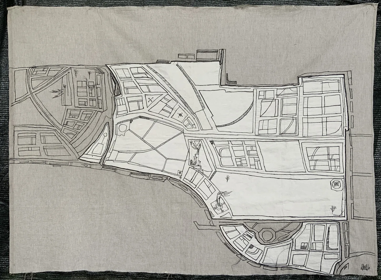 
              URBAN TYPE SETTLEMENT,  Embroidery on linen, 2014,  © Maria Arendt              