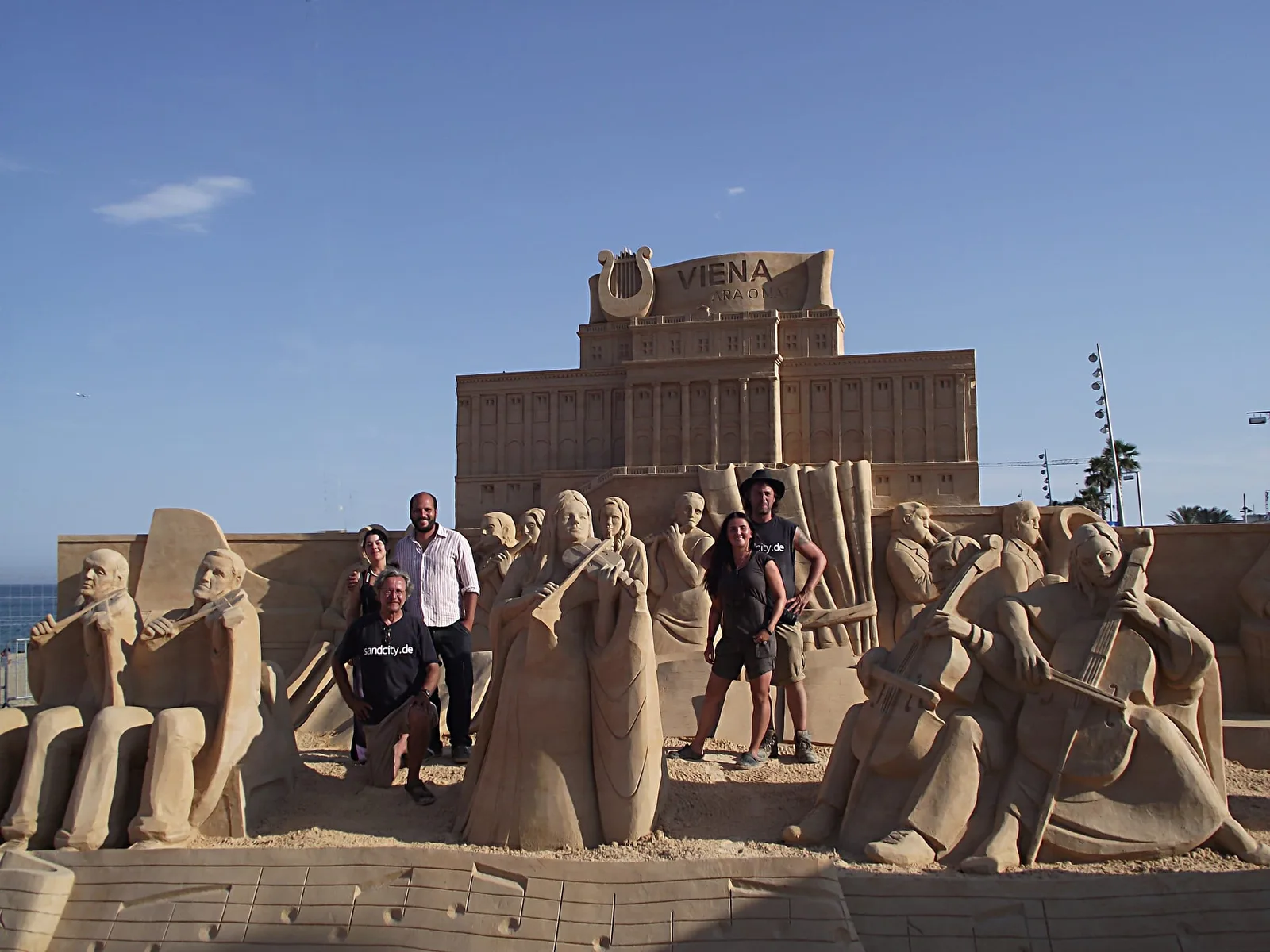 
                            Sandcity              