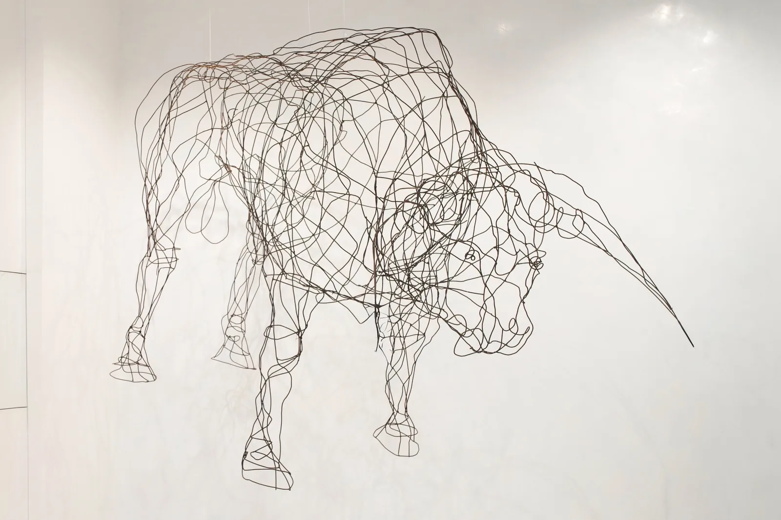 
                            Siegfried Kober, Wildschweinrotte und Stier              