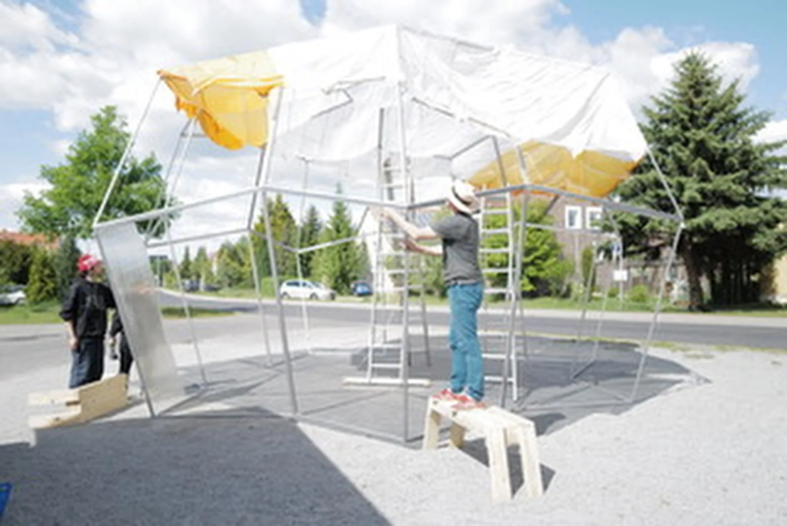 
                            tohu & bohu, POP-UP PARLAMENT              